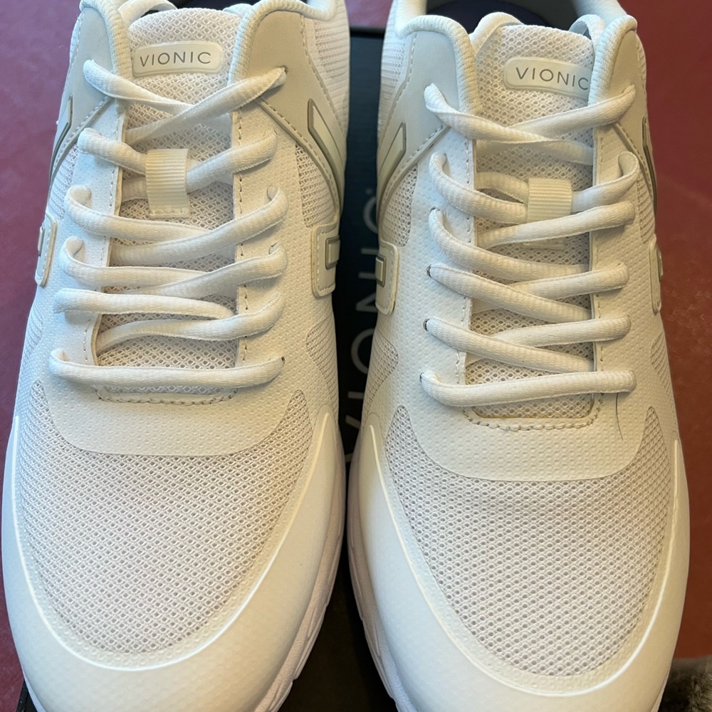 Women’s Vionic Miles II white 11 Wide